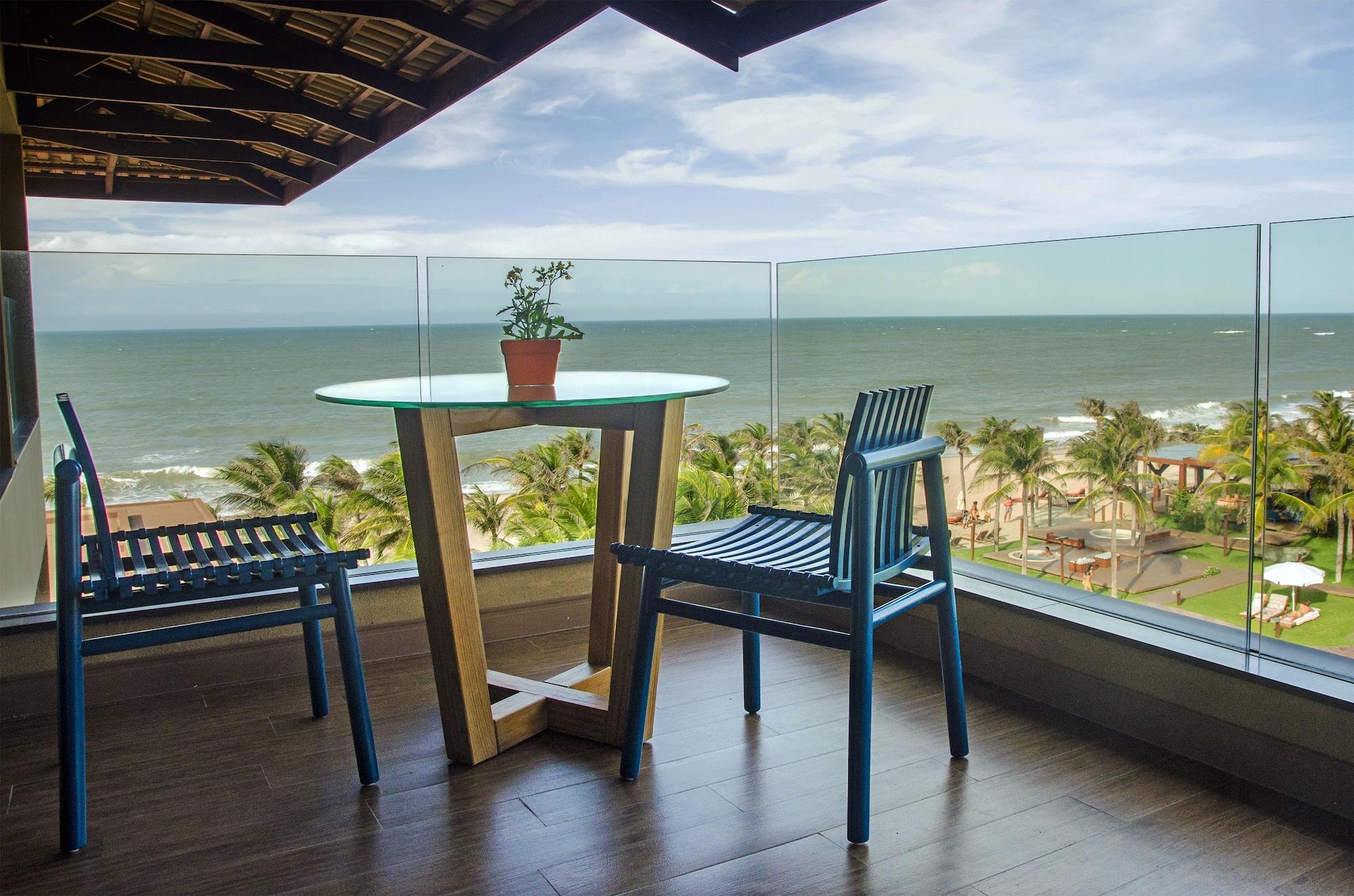 Carmel Cumbuco Resort Exterior foto Balcony of a hotel in Fortaleza, Brazil
